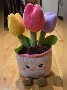 Smiling Tulip Stuffie
